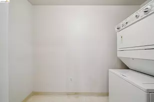 5855 Horton St, Emeryville, CA 94608 - Photo 14