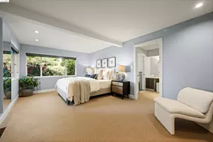 6611 Ascot Dr, Oakland, CA 94611 - Photo 30