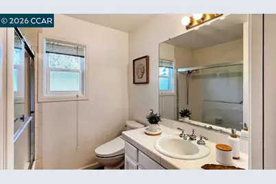 22 Holcomb Ct, Walnut Creek, CA 94596 - Photo 32