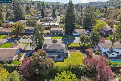 132 Whitethorne Dr, Moraga, CA 94556 - Photo 58