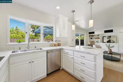 132 Whitethorne Dr, Moraga, CA 94556 - Photo 16