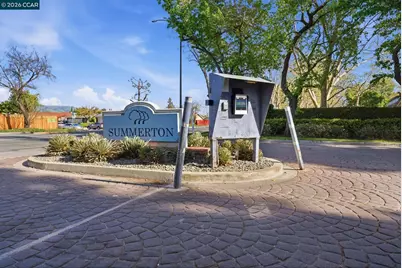 1050 Summershore Ct, San Jose, CA 95122 - Photo 2