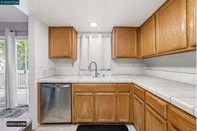 1050 Summershore Ct, San Jose, CA 95122 - Photo 14