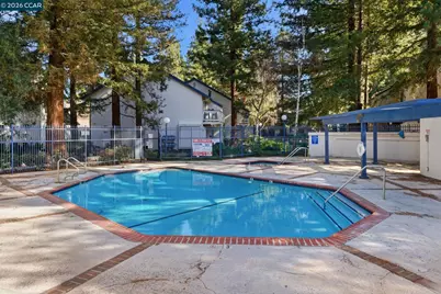 1050 Summershore Ct, San Jose, CA 95122 - Photo 36