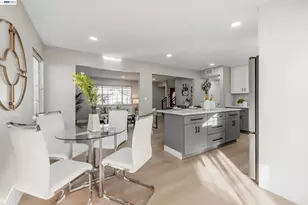 1394 Glacier Dr, Milpitas, CA 95035 - Photo 10