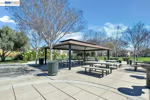 810 Queen Palm Ln, Brentwood, CA 94513 - Photo 36