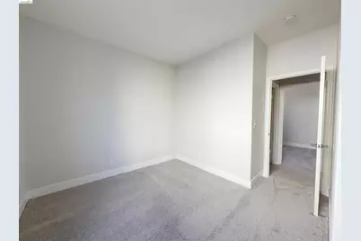 300 Perkins Ct, Suisun City, CA 94585 - Photo 30