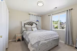 9740 Linnet Ct, Gilroy, CA 95020 - Photo 16