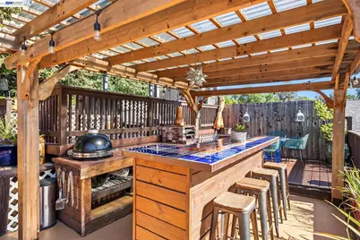825 Lafayette St, Martinez, CA 94553 - Photo 42