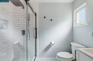 2105 Holbrook Dr, Concord, CA 94519 - Photo 10