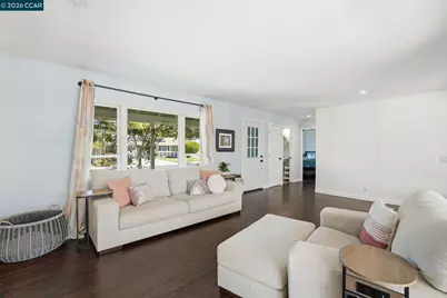 2105 Holbrook Drive, Concord, CA 94519 - Photo 4