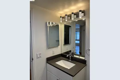 988 Franklin St #601, Oakland, CA 94607 - Photo 12