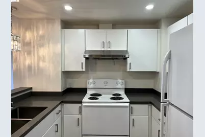 988 Franklin St #601, Oakland, CA 94607 - Photo 4