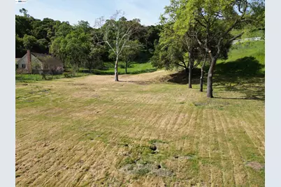 8278 Sassafras Court, Pleasanton, CA 94566 - Photo 2