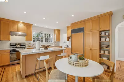 900 Rosemount Rd, Oakland, CA 94610 - Photo 34