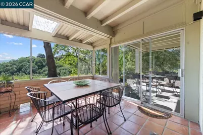 2100 Skycrest Dr #12, Walnut Creek, CA 94595 - Photo 32