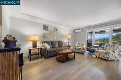 2100 Skycrest Dr #12, Walnut Creek, CA 94595 - Photo 8