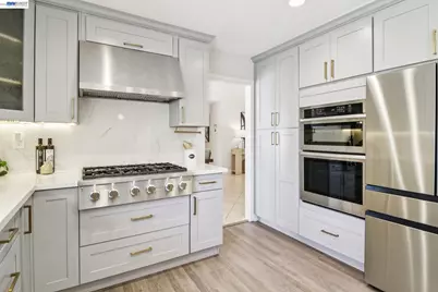 3388 Royal Meadow Ln, San Jose, CA 95135 - Photo 16