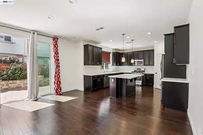 510 Albertina Ave, Mountain House, CA 95391 - Photo 10