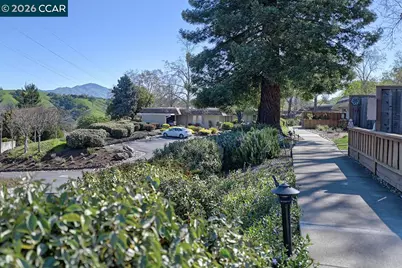 2101 Ptarmigan Dr #2, Walnut Creek, CA 94595 - Photo 8