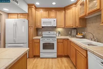 1160 Rockledge Lane #2, Walnut Creek, CA 94595 - Photo 10