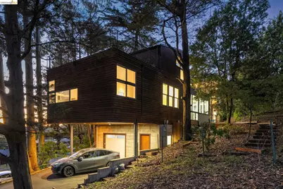 8210 Skyline Blvd, Oakland, CA 94611 - Photo 58