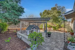 2045 McMillan Ct, Martinez, CA 94553 - Photo 30