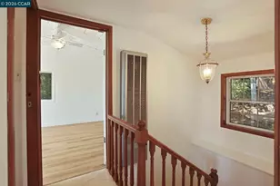 5716 Merriewood Dr, Oakland, CA 94611 - Photo 18