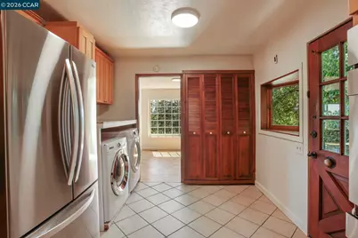 5716 Merriewood Drive, Oakland, CA 94611 - Photo 12