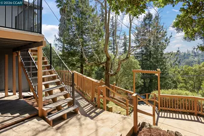 5716 Merriewood Drive, Oakland, CA 94611 - Photo 4