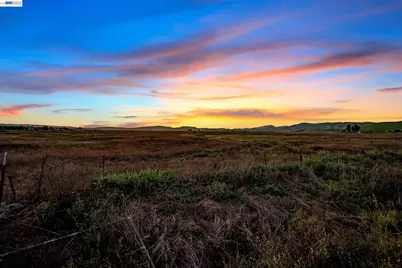 2376 Broadmoor St, Livermore, CA 94551 - Photo 38