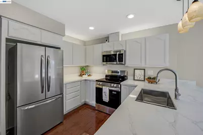 2376 Broadmoor St, Livermore, CA 94551 - Photo 18