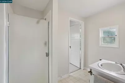 5430 Proctor Ave, Oakland, CA 94618 - Photo 30