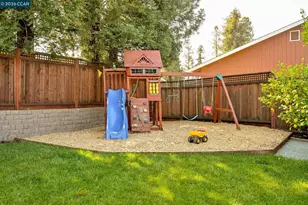 3782 Hitchcock Rd, Concord, CA 94518 - Photo 26