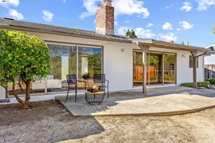 121 Ardith Dr, Orinda, CA 94563 - Photo 32