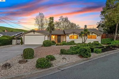 121 Ardith Dr, Orinda, CA 94563 - Photo 1