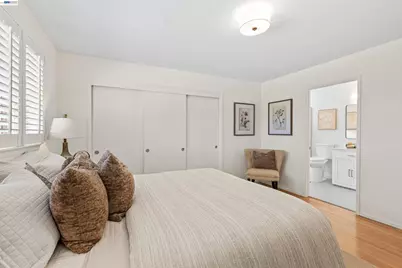 121 Ardith Dr, Orinda, CA 94563 - Photo 28