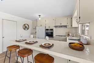 121 Ardith Dr, Orinda, CA 94563 - Photo 16