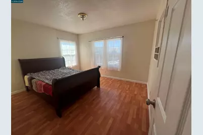 1954 48th Ave, Oakland, CA 94601 - Photo 18