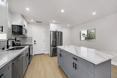 1577 Waltham Rd, Concord, CA 94520 - Photo 14