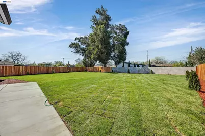 1577 Waltham Rd, Concord, CA 94520 - Photo 38