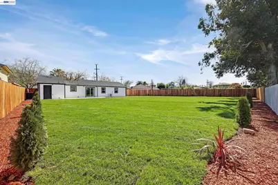1577 Waltham Rd, Concord, CA 94520 - Photo 40