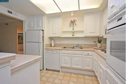 1160 Singingwood Ct #5, Walnut Creek, CA 94595 - Photo 16