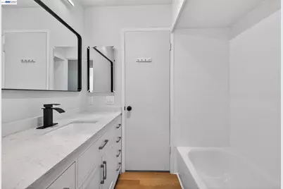 5497 Roundtree Dr #D, Concord, CA 94521 - Photo 16