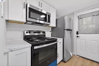 5497 Roundtree Dr #D, Concord, CA 94521 - Photo 4