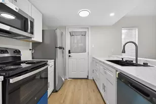 5497 Roundtree Dr, Concord, CA 94521 - Photo 6