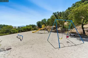 129 Galen Dr, Walnut Creek, CA 94597 - Photo 38