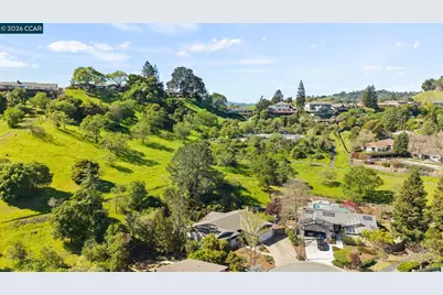 129 Galen Dr, Walnut Creek, CA 94597 - Photo 32