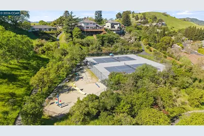 129 Galen Dr, Walnut Creek, CA 94597 - Photo 34