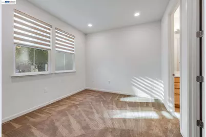 6914 Geyserville St, Dublin, CA 94568 - Photo 4